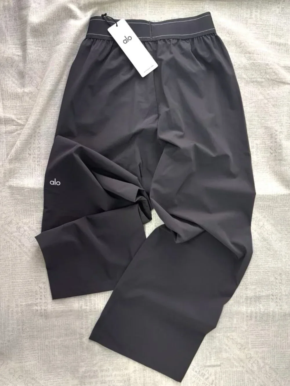 🌙ALO Yoga Leg-Lengthening Suit Pants Dark Gray🌙 30-inch Regular